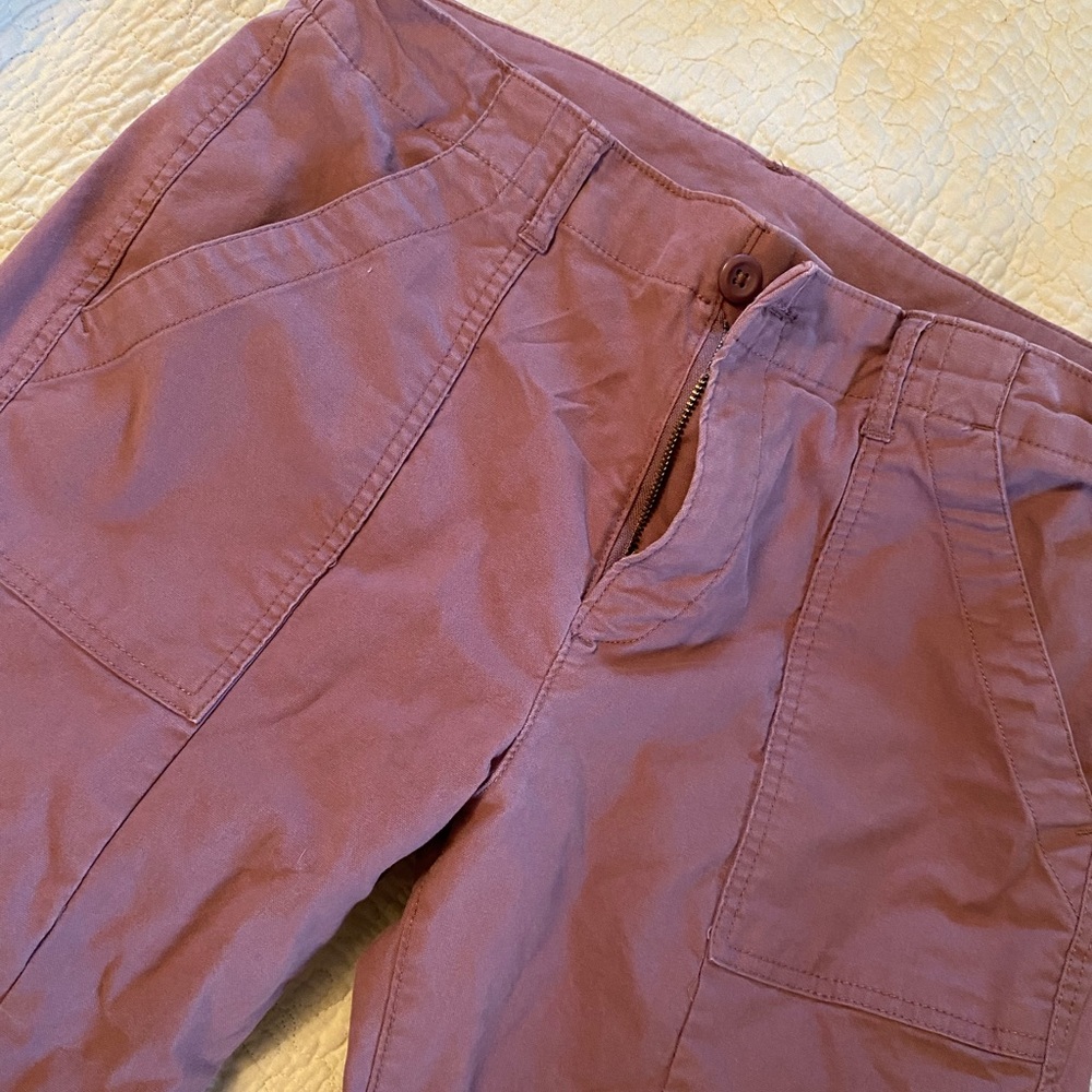 Old Navy Ankle length pink pants